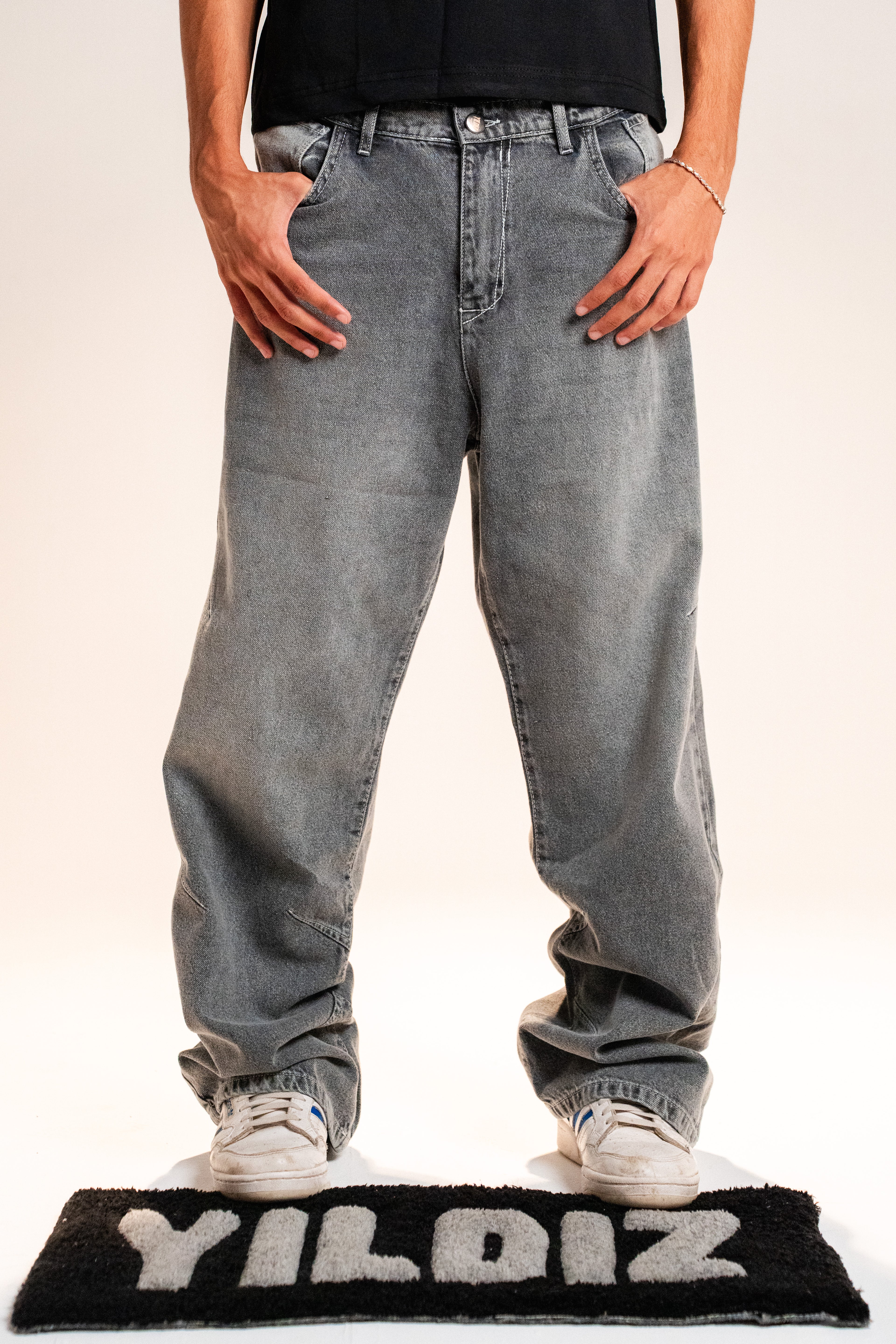 Light Grey Baggy Jeans