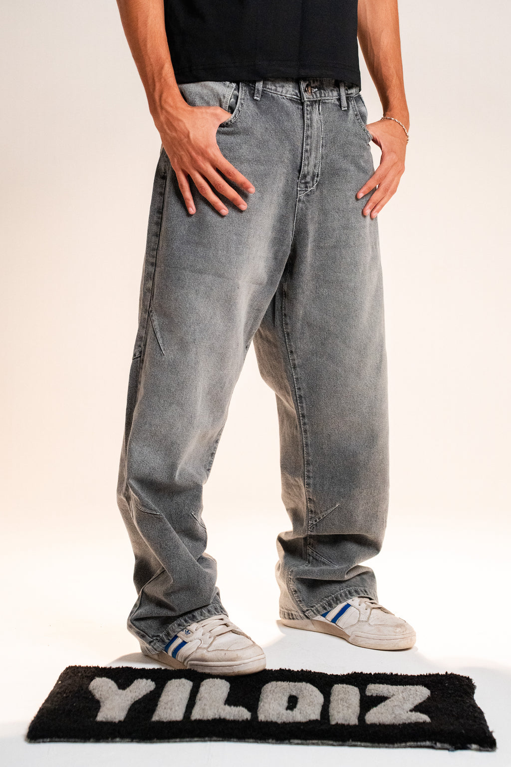 Light Grey Baggy Jeans