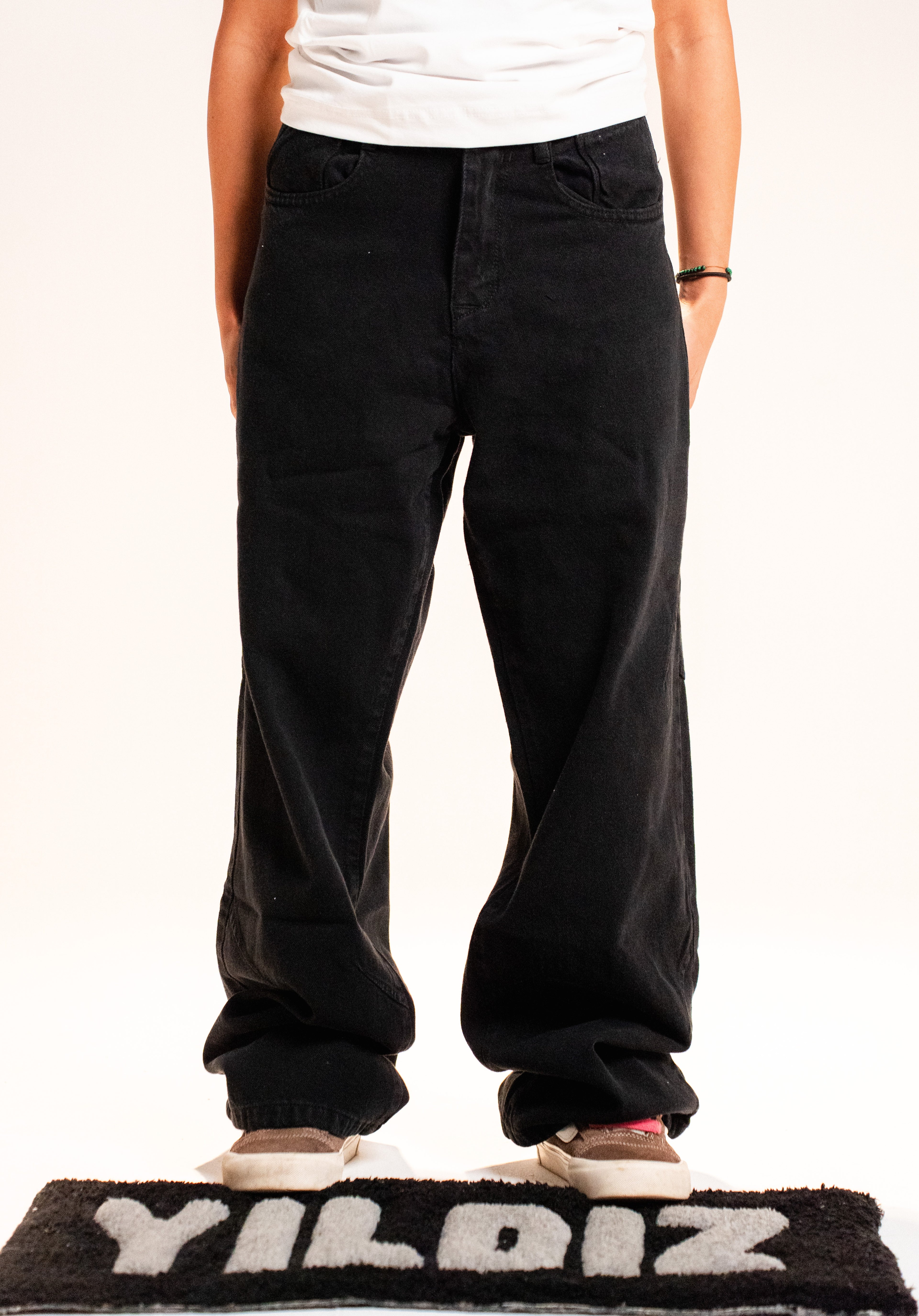 Dark Black Baggy Jeans