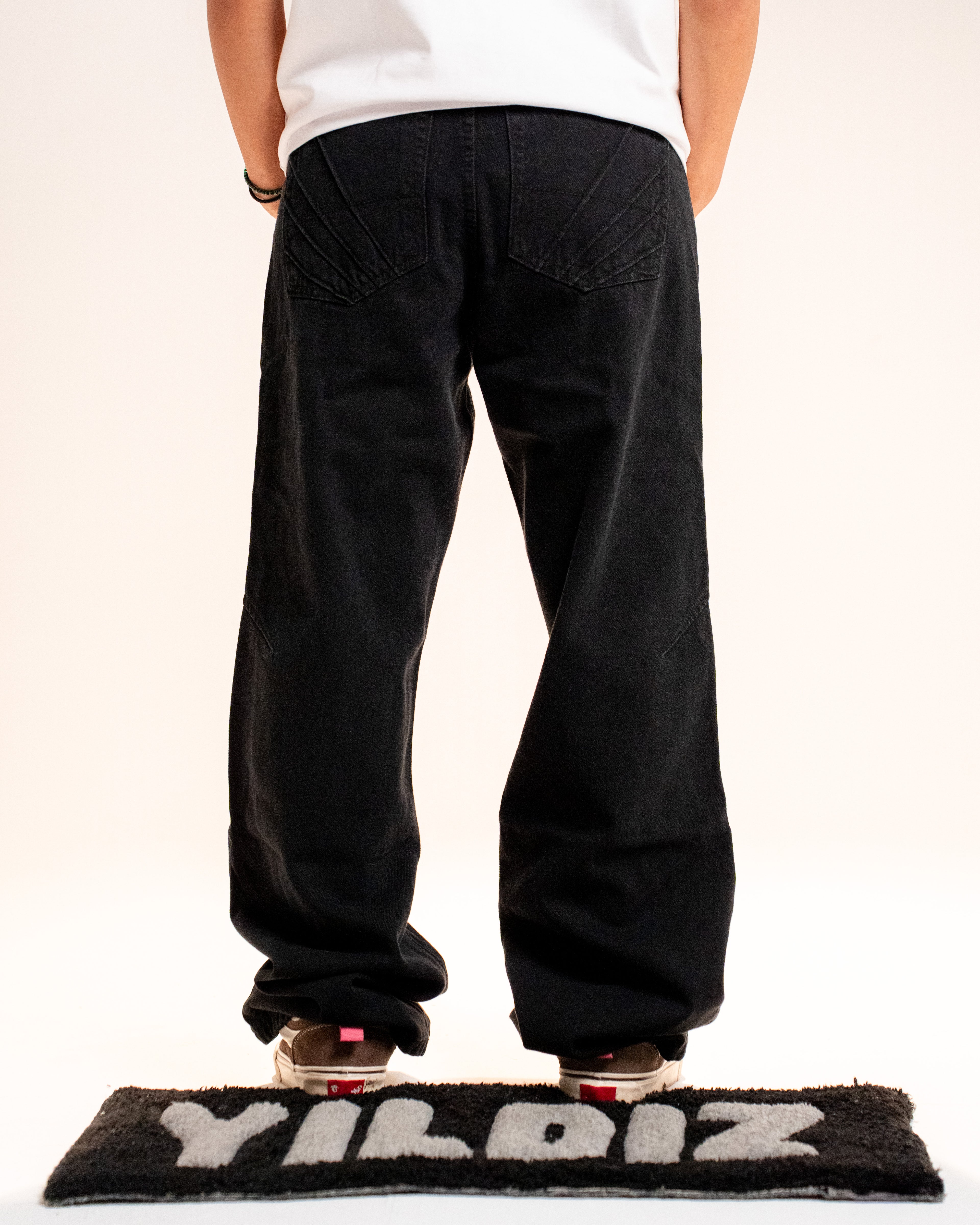 Dark Black Baggy Jeans