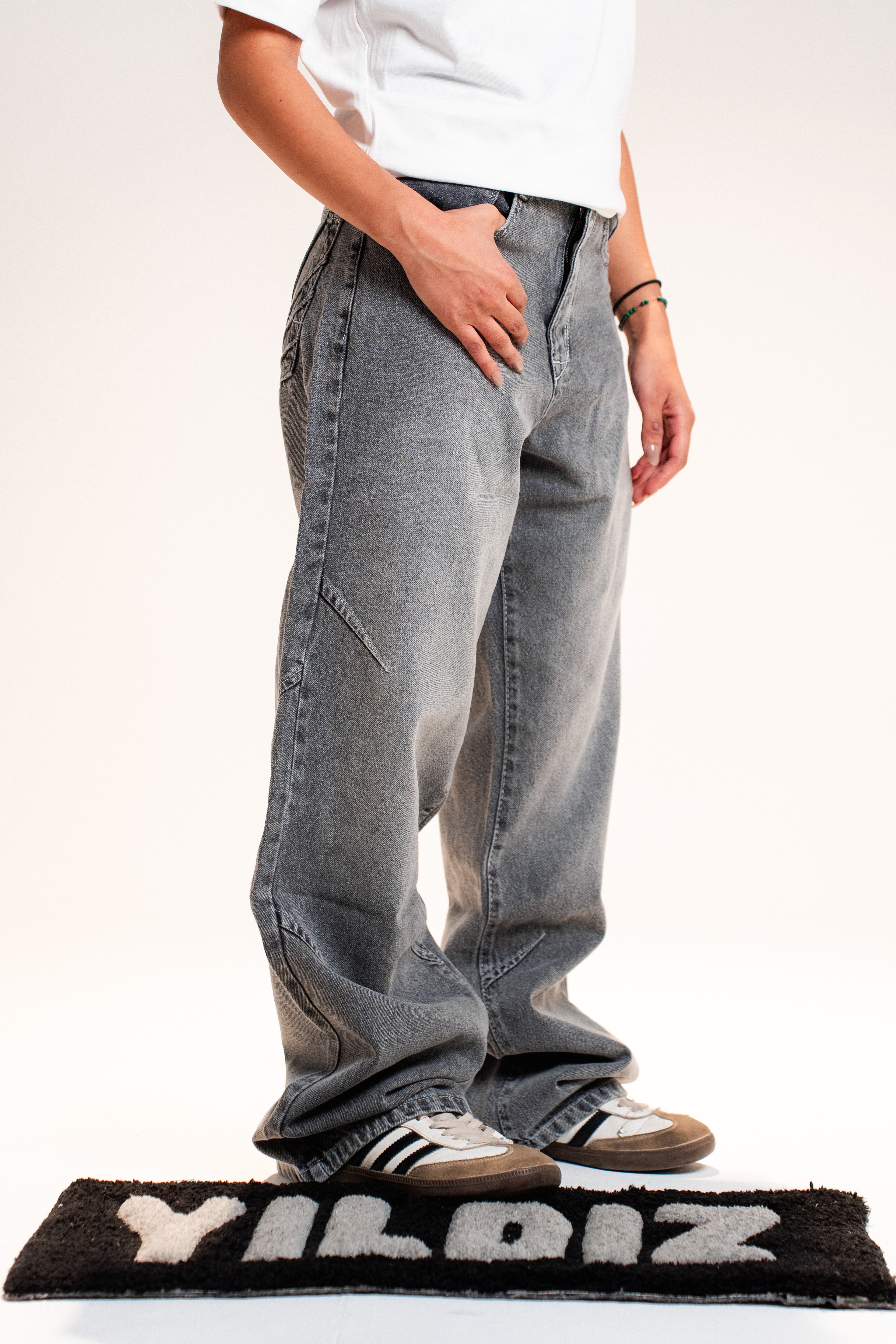 Light Grey Baggy Jeans